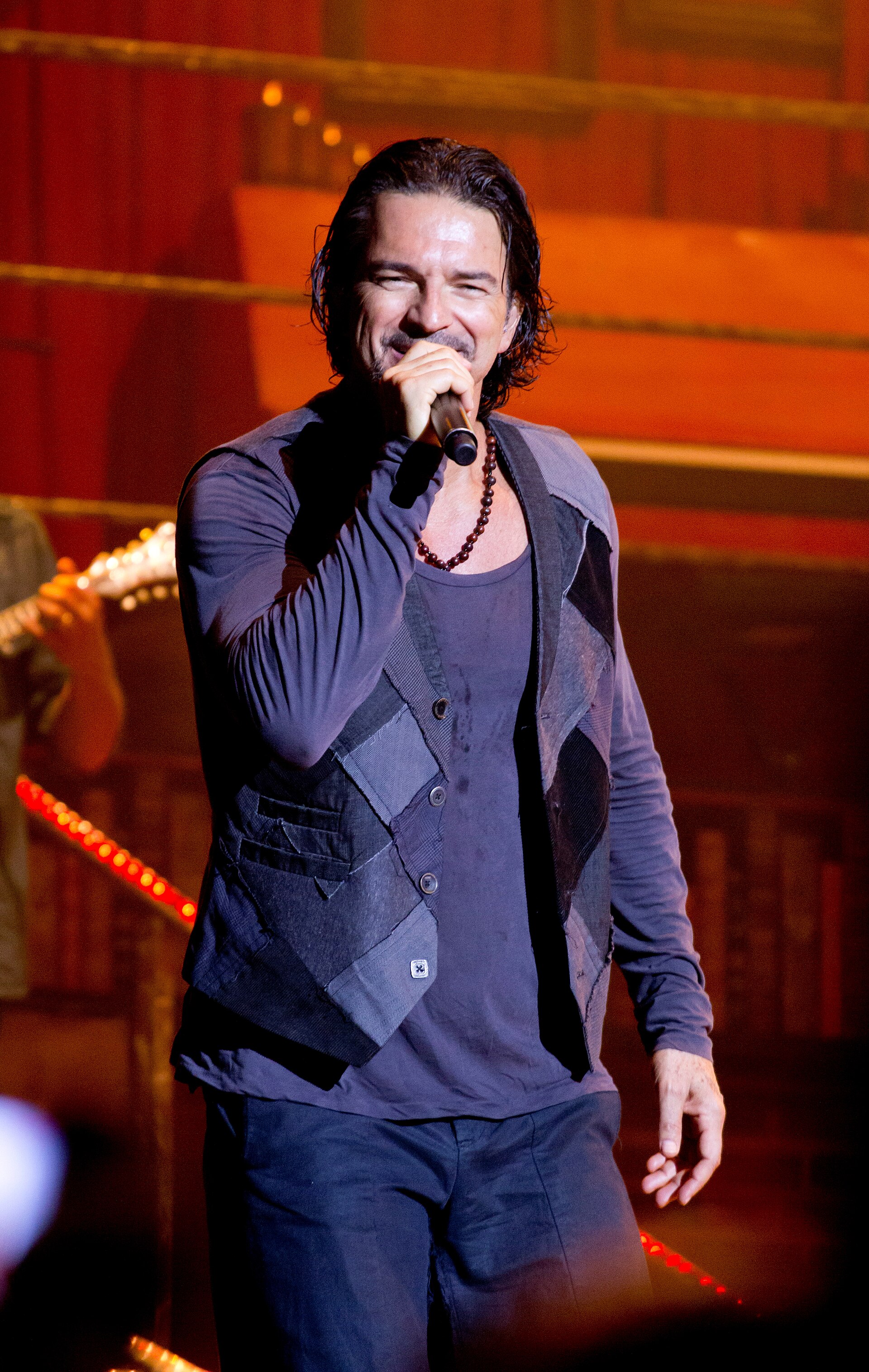 Ricardo Arjona cantando en Managua, 2012