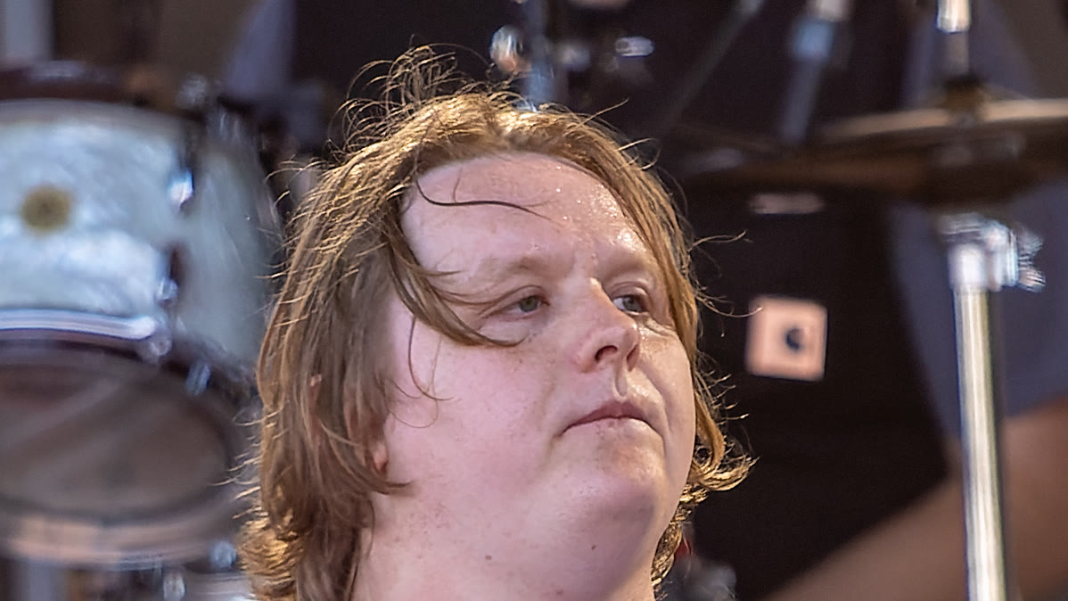 Lewis Capaldi en Glastonbury 2023, primer plano