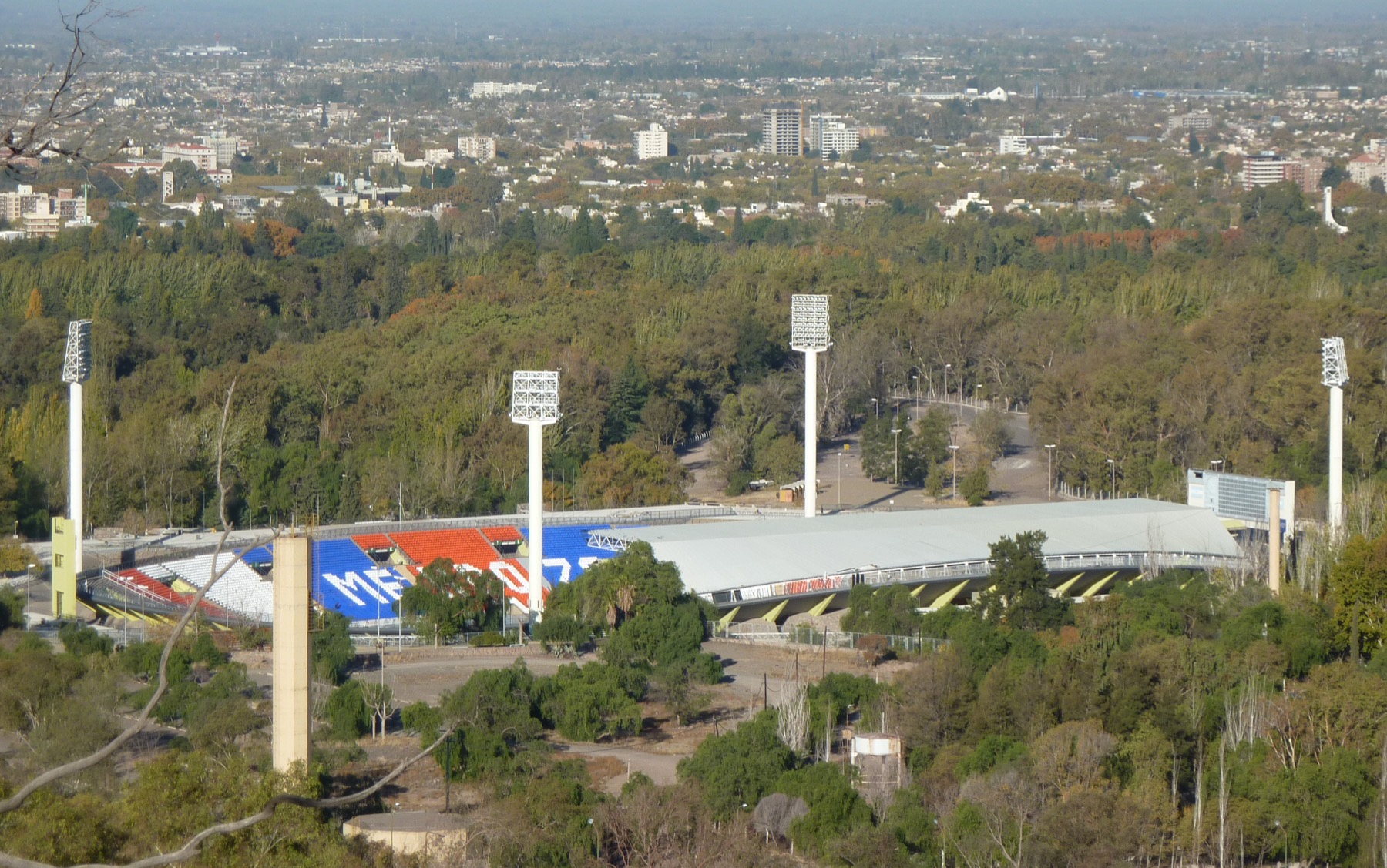 Estadio Malvinas Argentinas, Mendoza: el recital de la noche anterior